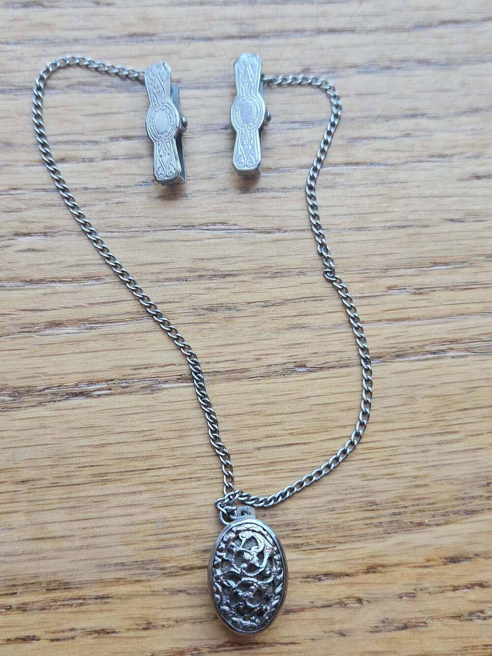 Edwardian Lingerie Chemise Clips Delicate Silver Filigree 6.75" length.